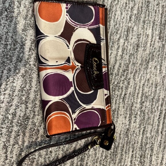 Coach Wristlet - Picture 1 of 2